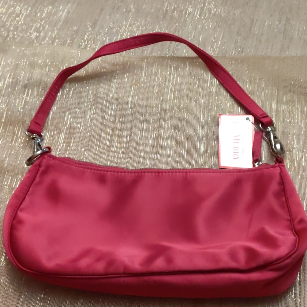 Bath and body works hot pink fabric clutch
